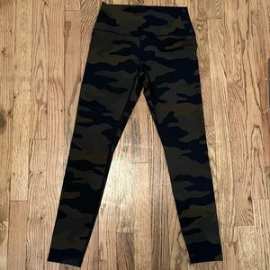 Pink brand camo leggings